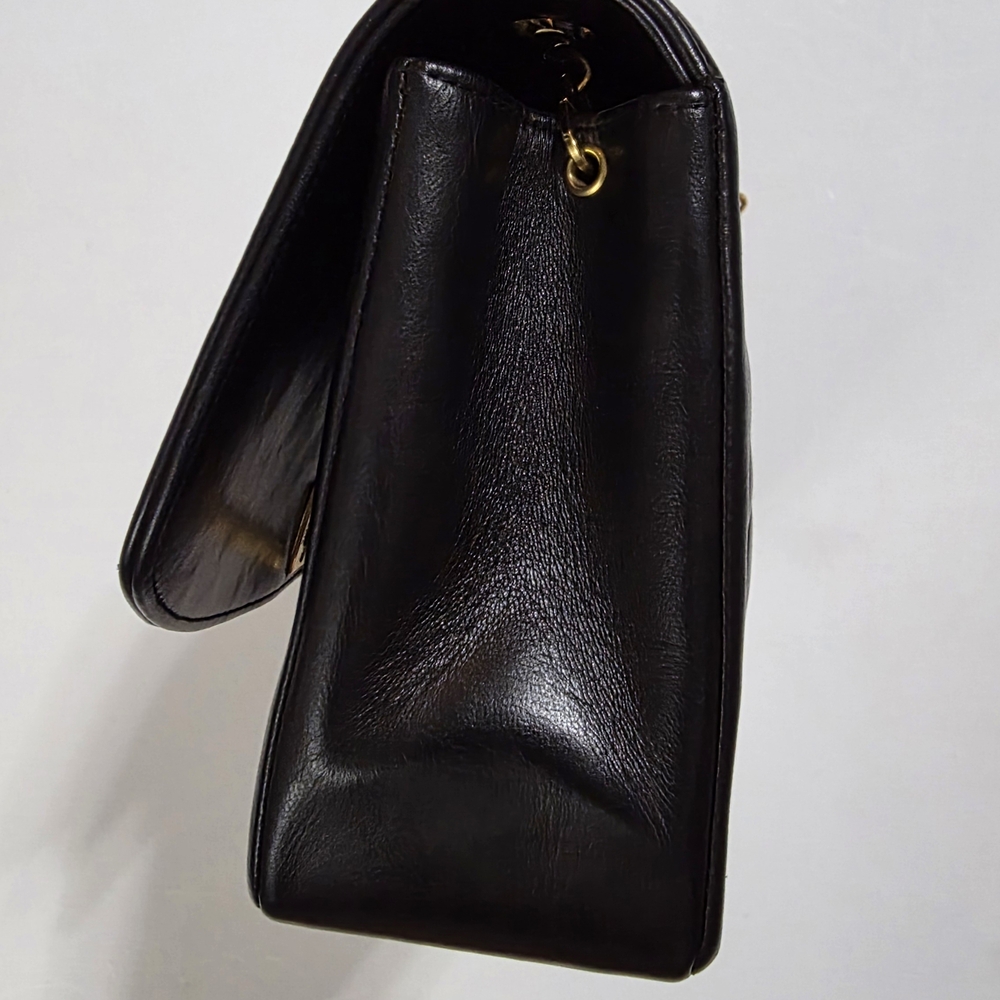 Chanel Diana In Lambskin Leather - Picture 7 of 10